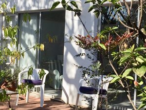 1 Bed Garden Cottage in Parktown North