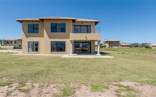 3 Bedroom House in The Hill Estate