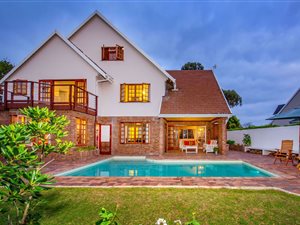 4 Bed House in Leisure Isle