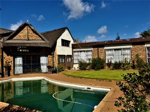 4 Bed House in Gholfsig
