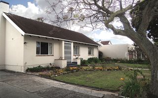 3 Bedroom House in Bergvliet