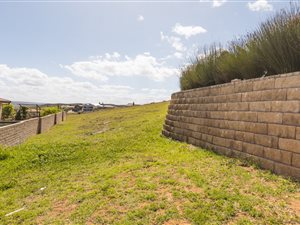 760 m² Land available in Monte Christo