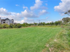 914 m² Land available in Steyn City