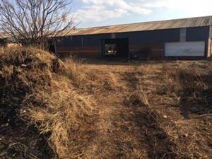 500 m² Industrial space in Zandfontein AH