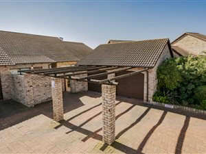 3 Bed Townhouse in Greenacres