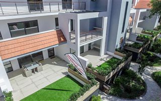 2 Bedroom Apartment in Somerset West Central