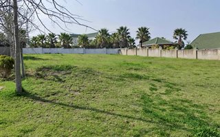 981 m² Land available in King George Park
