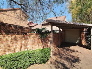 3 Bed Simplex in Highveld