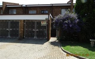 2 Bedroom Townhouse in Flora Gardens