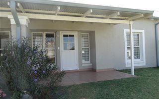 1 Bedroom House in Mataffin