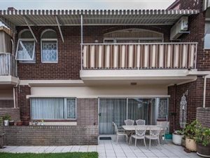3 Bedroom Duplex in Musgrave