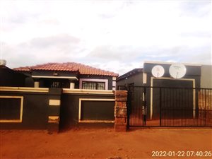 2 Bed House in Vosloorus South