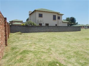 331 m² Land available in Nortons Home Estate