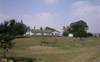 204 ha Farm with House in Frankfort