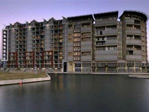 3 Bed Apartment in Point Waterfront