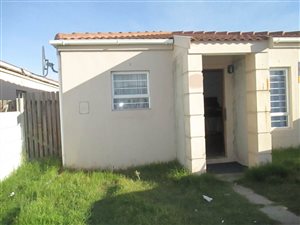 2 Bed House in Kalkfontein