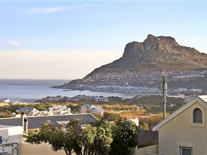 1100 m² Land available in Berg en Dal