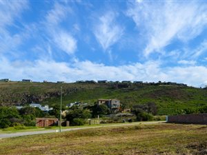 1007 m² Land available in Robberg Ridge