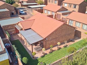 3 Bed Townhouse in Halfway Gardens