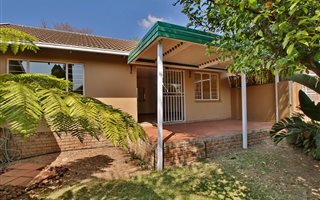 2 Bedroom Townhouse in Northwold