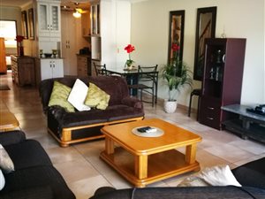 5 Bed Townhouse in Meerensee