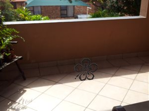 3 Bedroom Simplex in Bellairspark