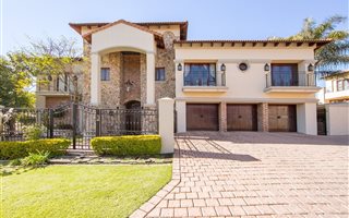 5 Bedroom House in Dainfern Valley