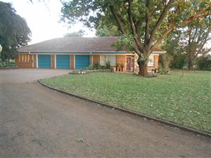 4 Bed House in Houtkop AH