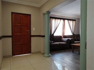3 Bed House in Highveld