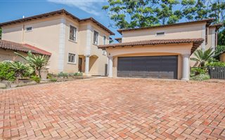 3 Bedroom Townhouse in Umhlali Golf Estate