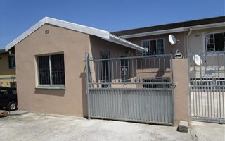 3 Bedroom Townhouse in Clayfield