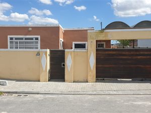 3 Bed House in Mfuleni