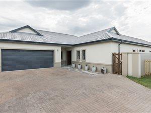 3 Bed House in Blue Mountain Village