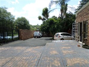 274 m² Office Space in Garsfontein