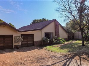 4 Bedroom House in Wierda Park