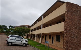 3 Bedroom Apartment in Grahamstown Central