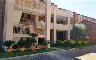 2 Bedroom Townhouse in Boardwalk Villas