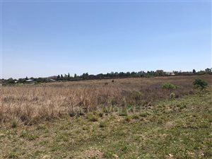4.3 ha Land available in Sun Valley