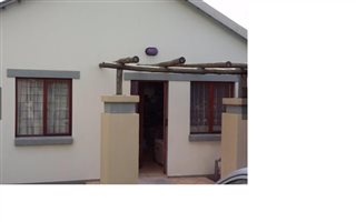 2 Bedroom House in Tasbet Park