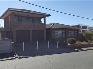 3 Bed House in Boston