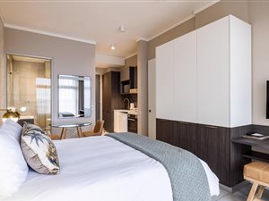 2 Bed Apartment in Menlyn