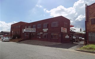 687 m² Industrial space in Strydompark