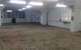 370 m² Industrial space in Bonela