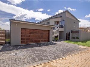 3 Bed House in Willowbrook