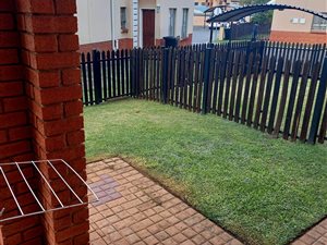 2 Bed Apartment in Chloorkop
