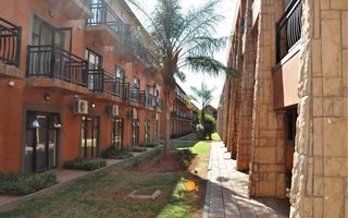 1 Bedroom Apartment in Spitskop