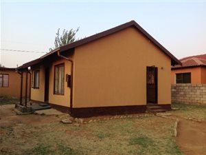 2 Bedroom House in Kagiso