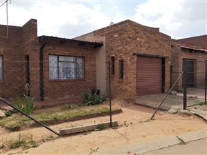 3 Bed House in Tsakane