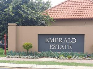 4 Bed House in Greenstone Hill