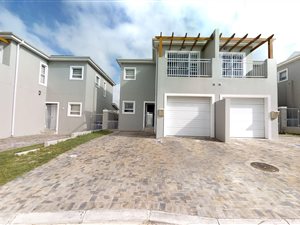 3 Bed Duplex in Brackenfell Central